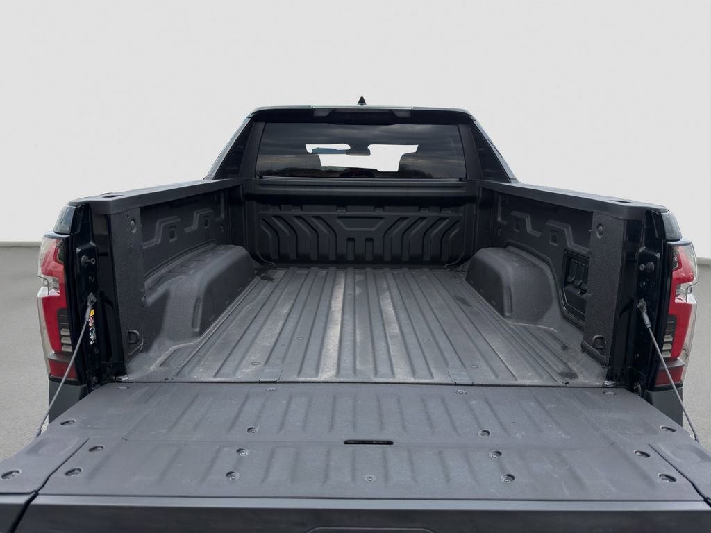 Used 2025 Chevrolet Silverado EV LT image 20