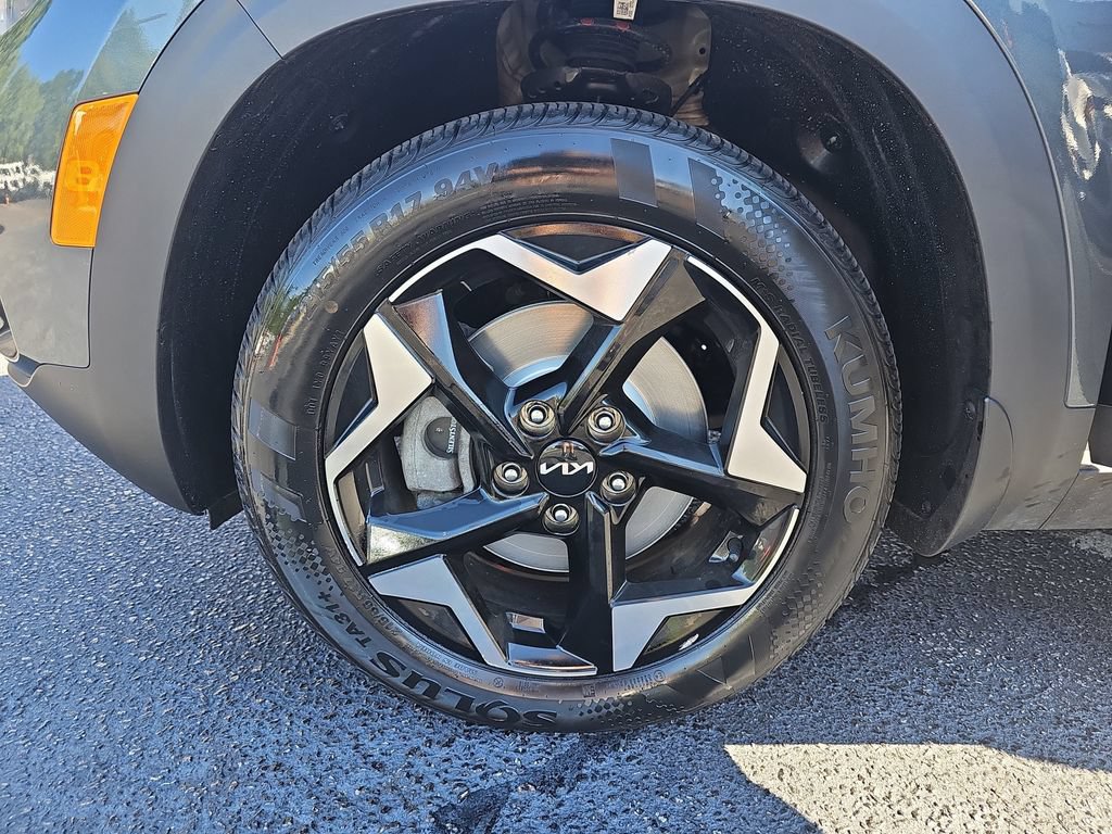 Used 2024 Kia Seltos EX AWD/4WD image 38