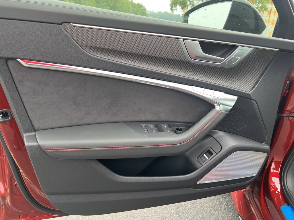 New 2025 Audi RS 6 performance image 26