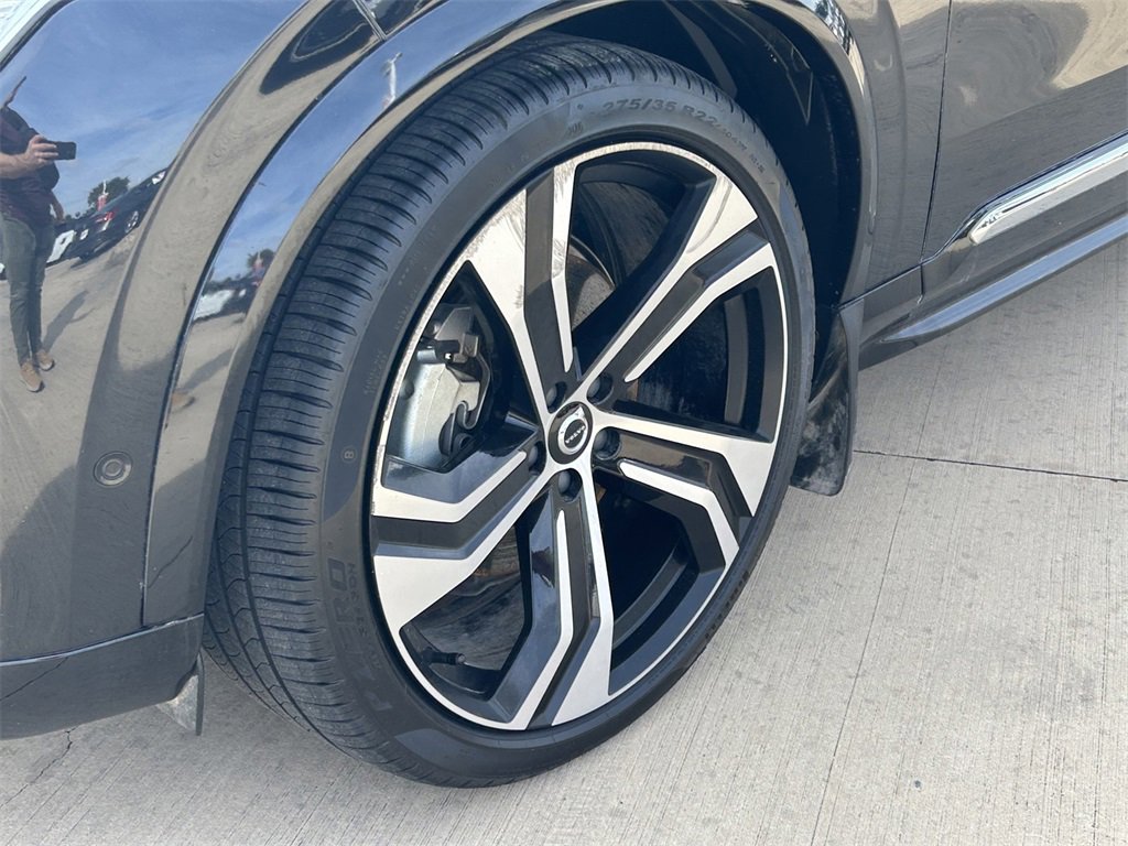 Used 2024 Volvo XC90 B6 Ultimate w/ Lounge Package image 9