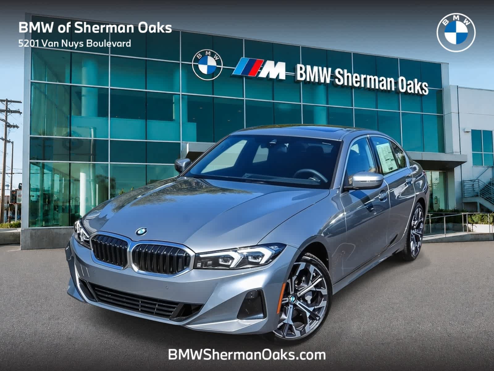 New 2026 BMW 330i Sedan w/ Convenience Package RWD image 1