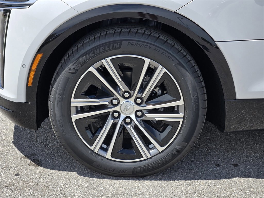 New 2025 Cadillac Lyriq Luxury image 13