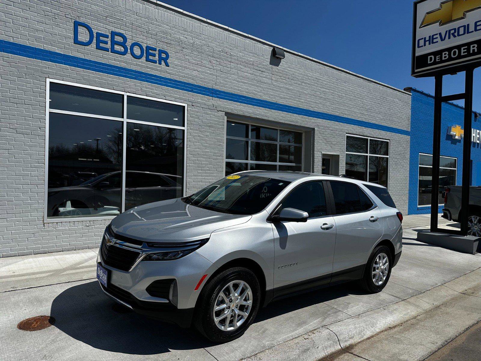 Used 2022 Chevrolet Equinox LT image 1