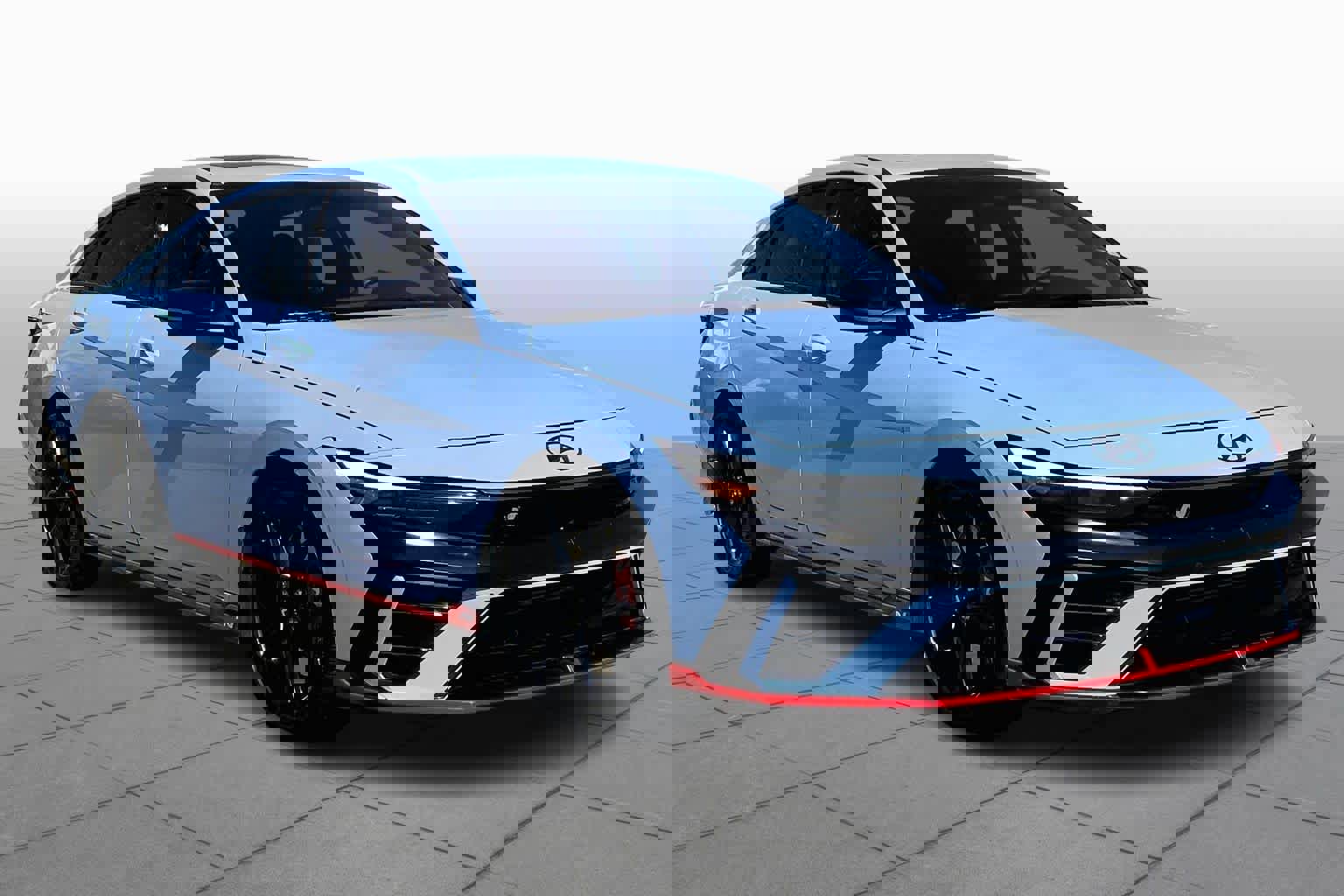 Used 2025 Hyundai Elantra N image 2