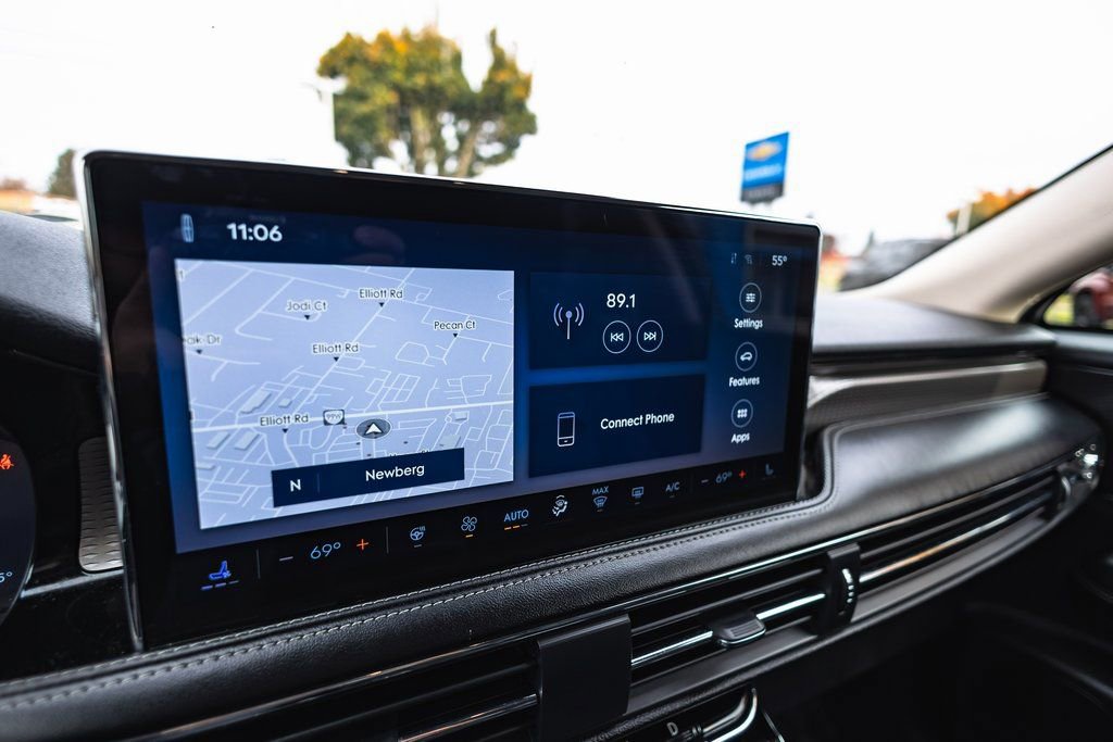 Used 2024 Lincoln Corsair Reserve w/ Equipment Group 201A image 5