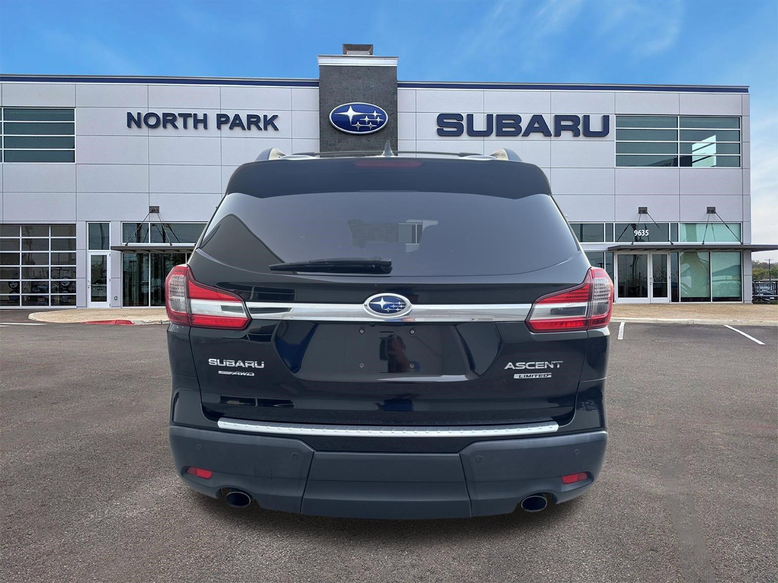 Used 2019 Subaru Ascent Limited image 4
