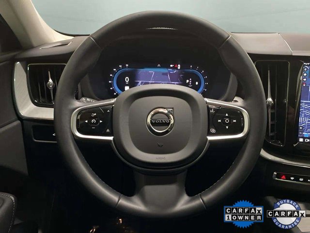 Used 2025 Volvo XC60 B5 Plus image 11