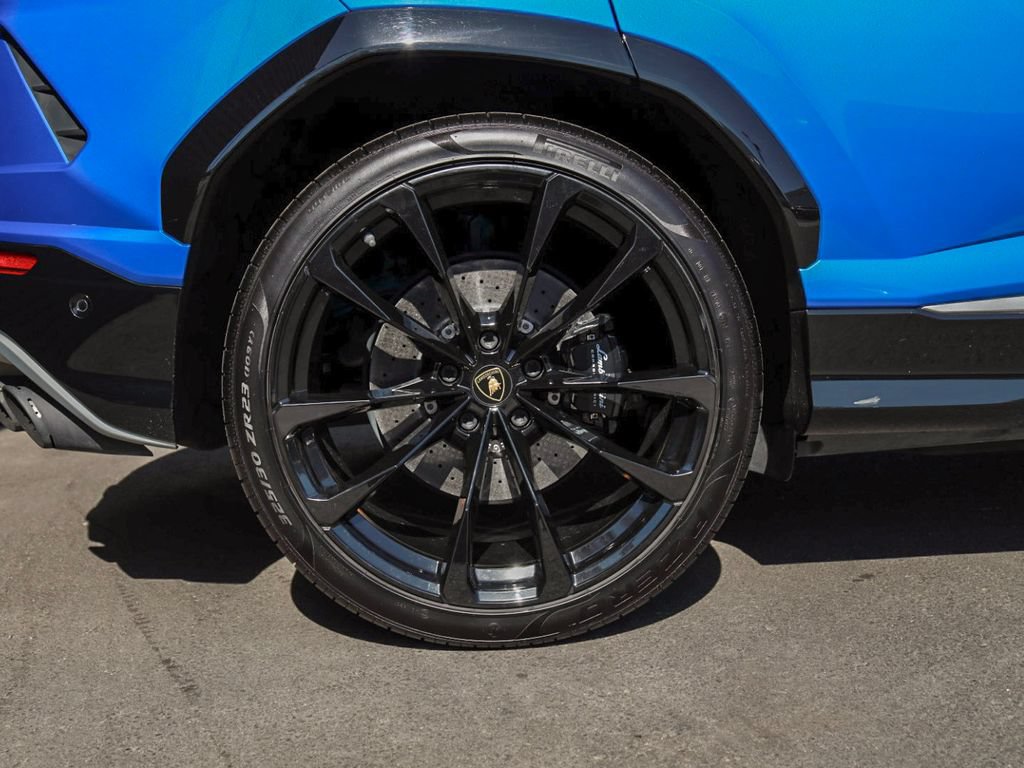 Used 2019 Lamborghini Urus AWD/4WD image 17