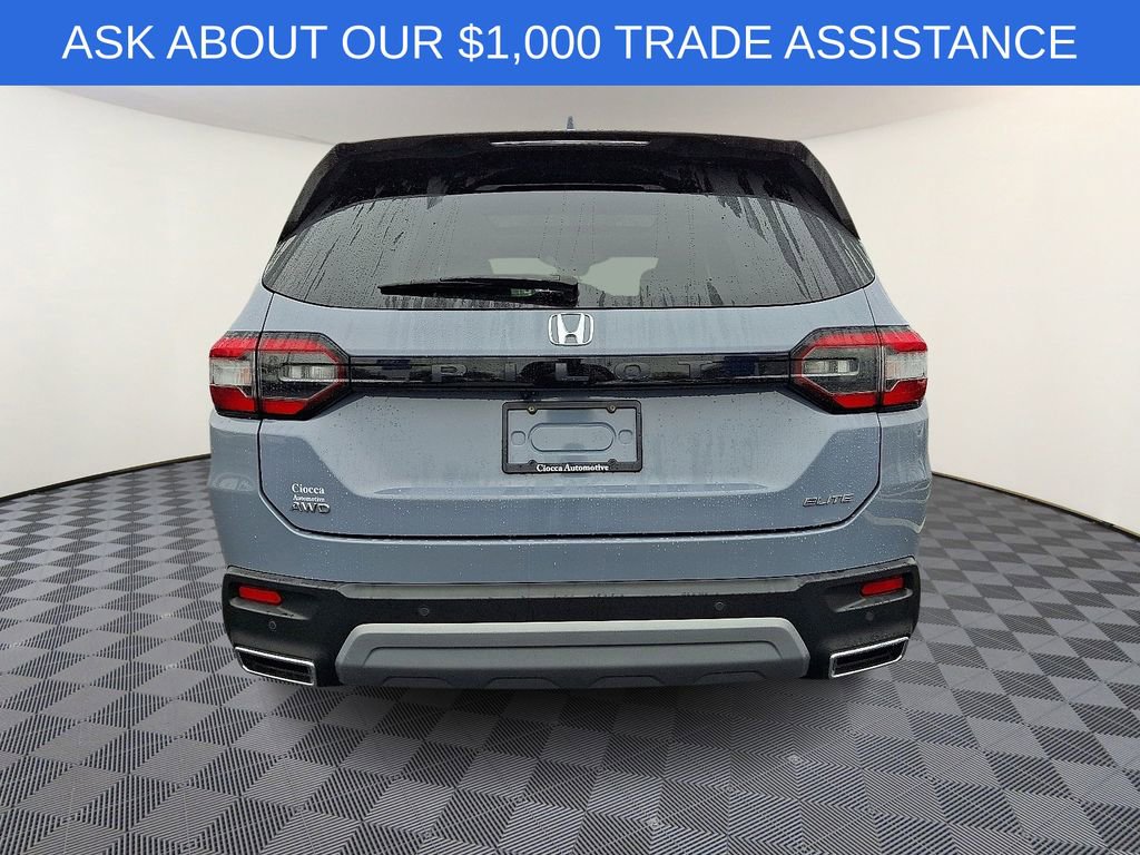 Used 2023 Honda Pilot Elite image 8