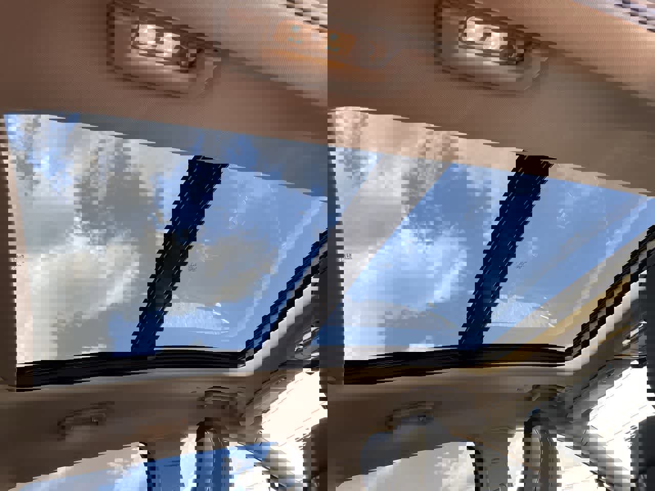 Used 2021 Lincoln Nautilus Reserve image 21