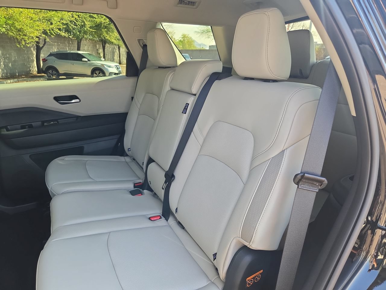 New 2026 Nissan Pathfinder SL FWD image 14
