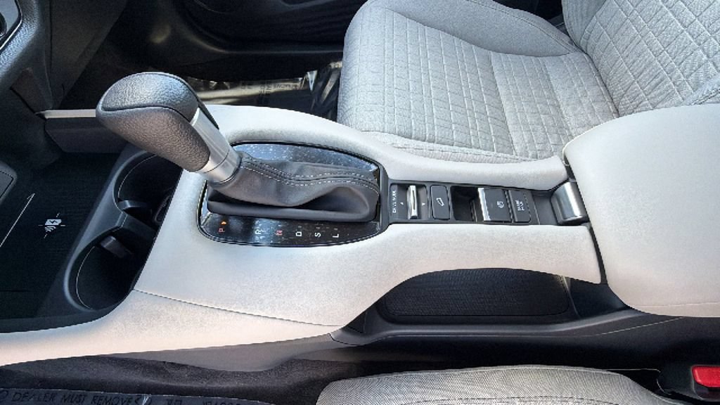 New 2027 Honda HR-V LX image 13