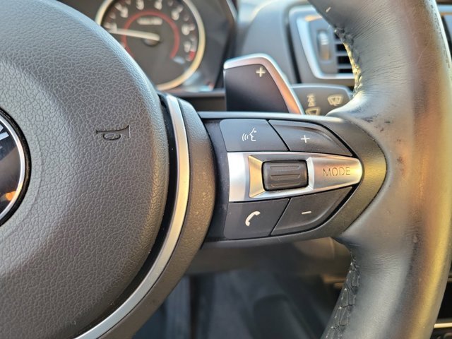 Used 2015 BMW M235i Convertible image 23