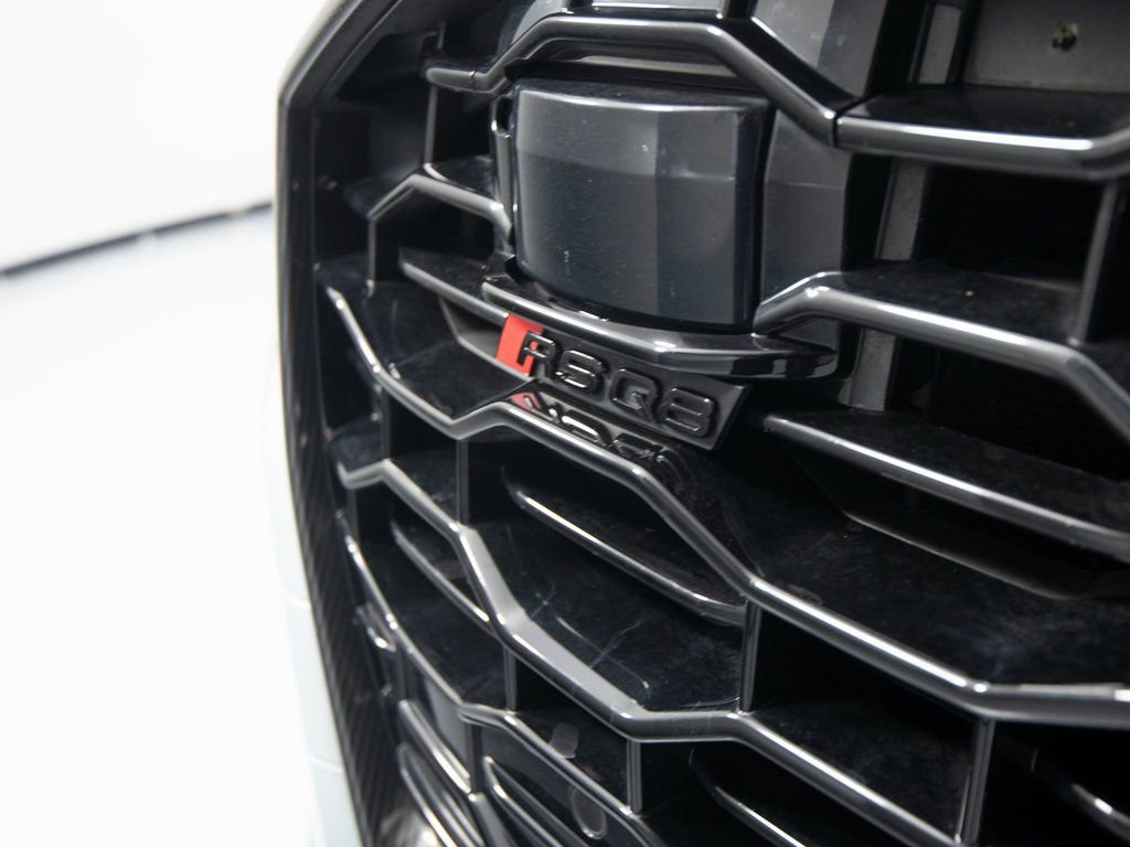 Used 2024 Audi RS Q8 image 34