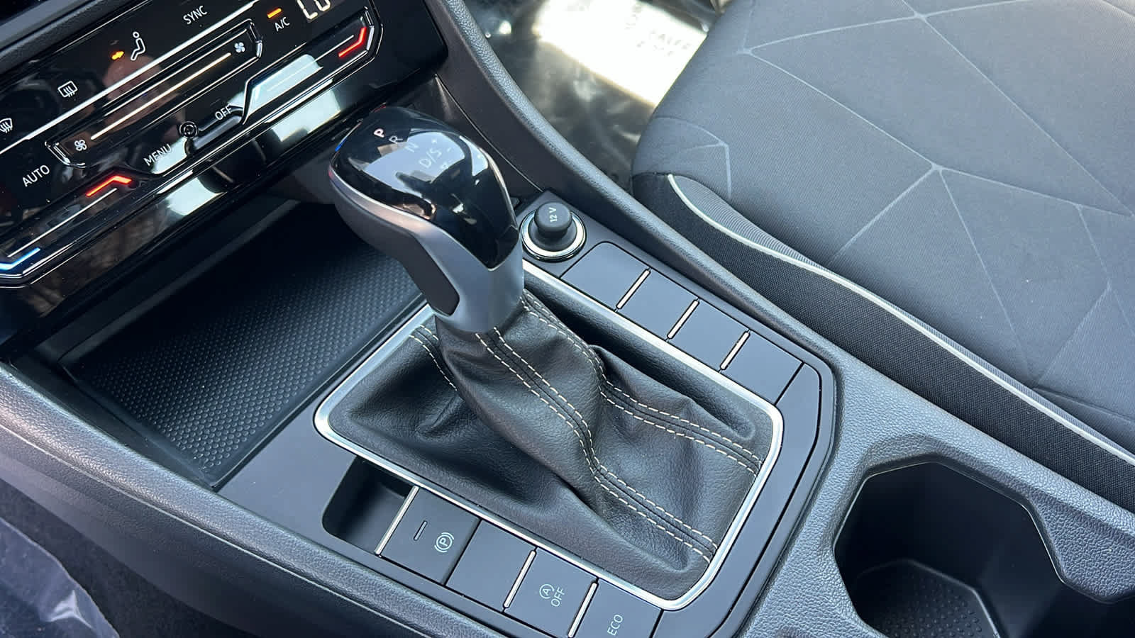 Certified 2026 Volkswagen Jetta Sport FWD image 13