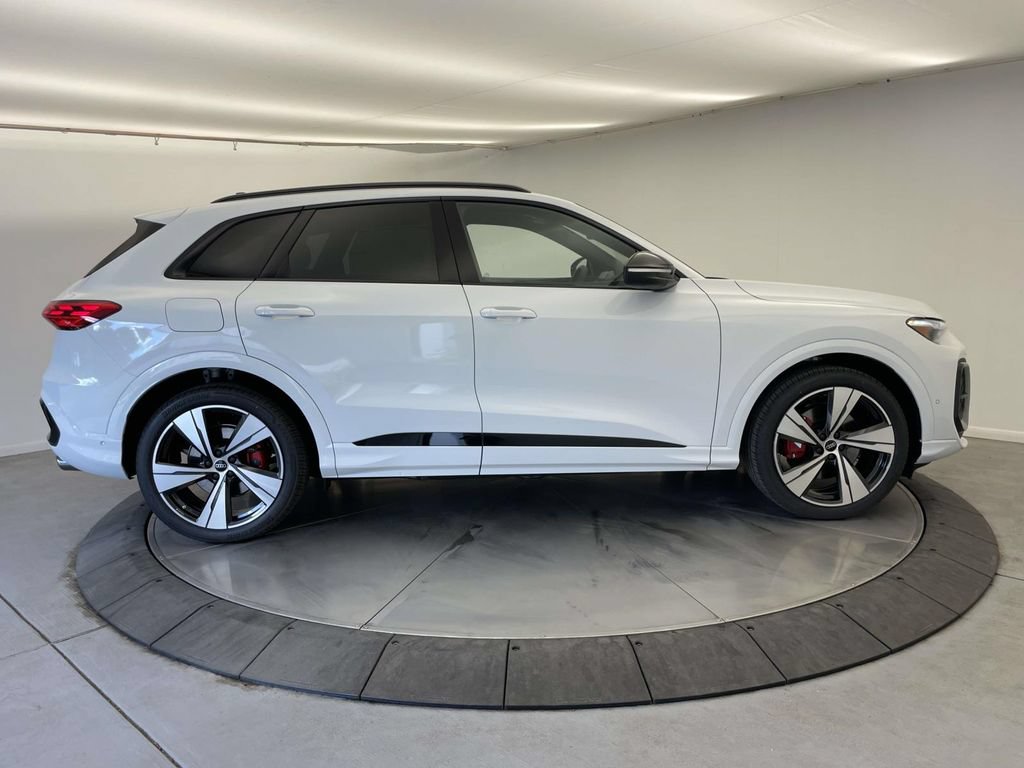New 2026 Audi SQ5 Premium Plus AWD/4WD image 8