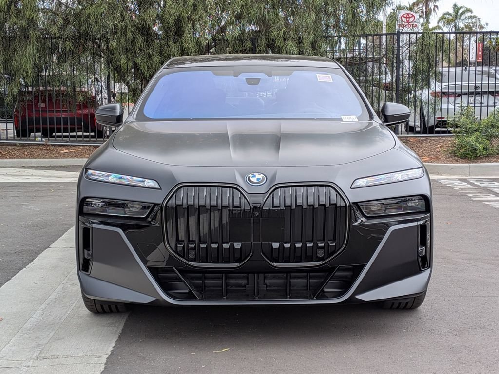 New 2026 BMW i7 eDrive50 w/ Executive Package RWD image 4