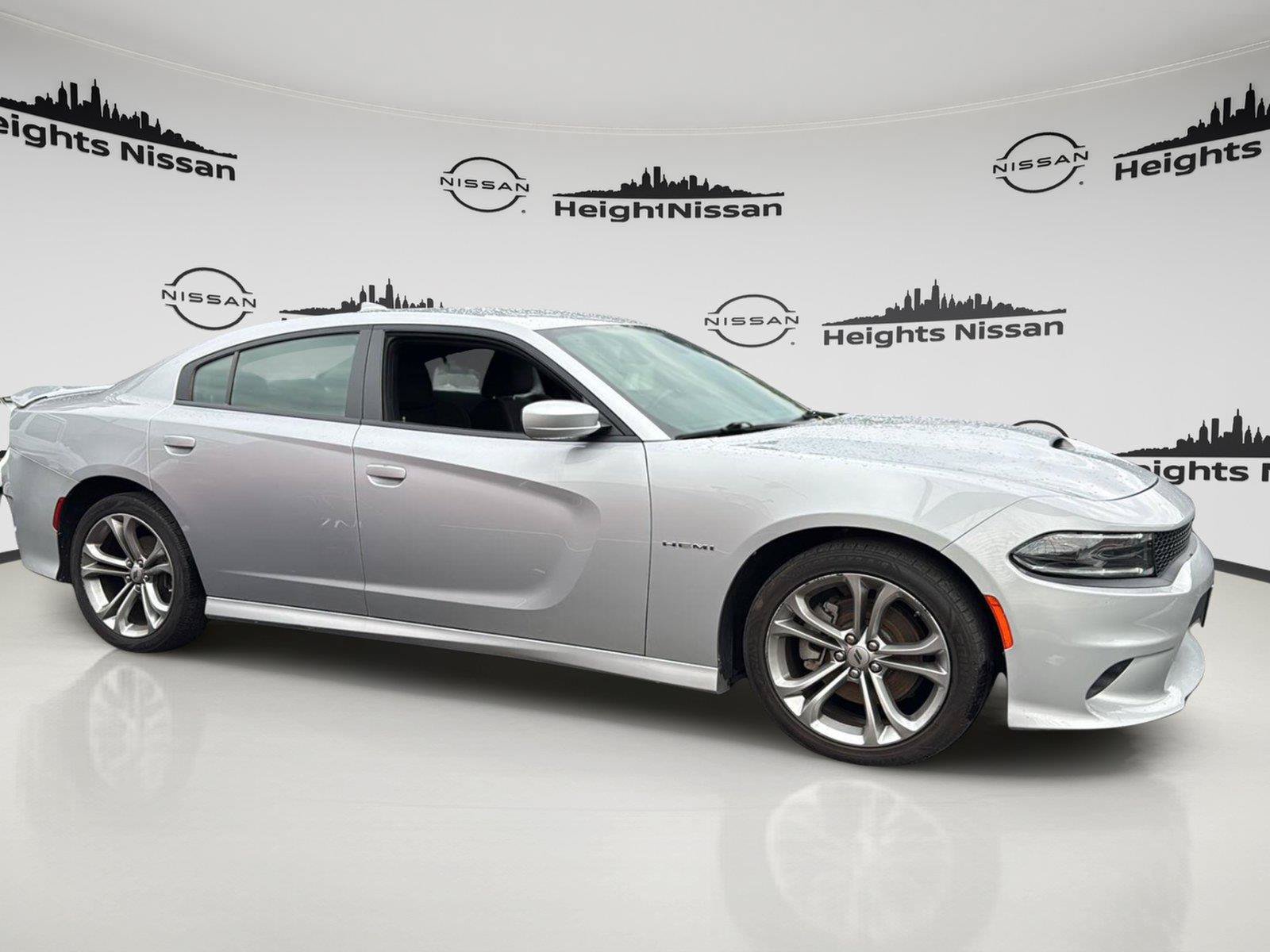 Used 2022 Dodge Charger R/T RWD image 6