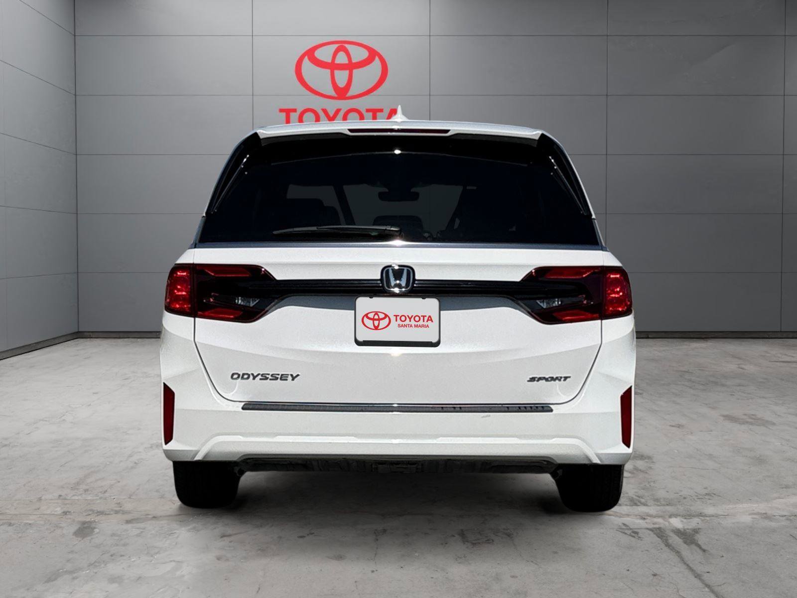 Used 2025 Honda Odyssey Sport-L image 4