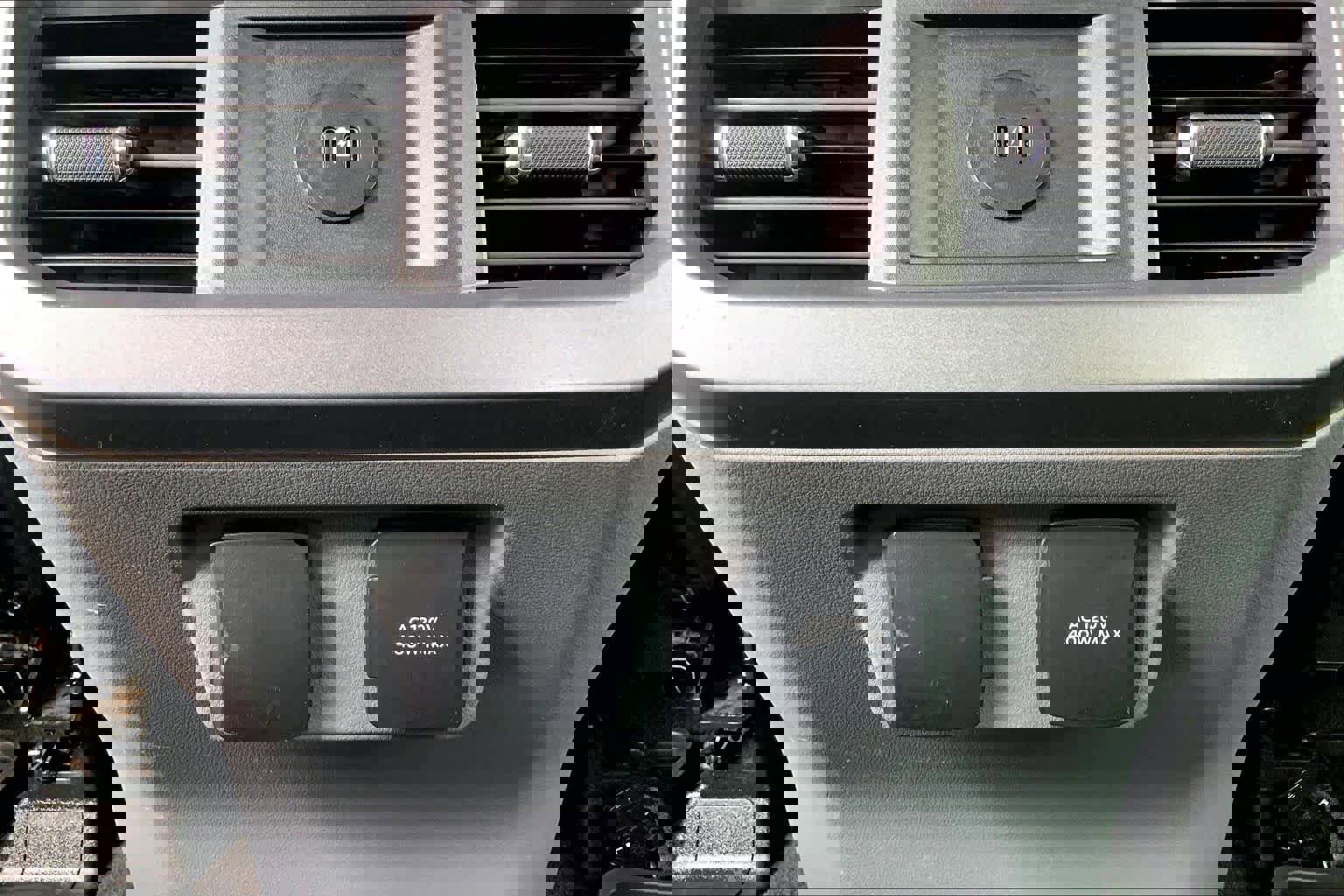 Used 2024 Ford F350 XLT w/ 360-Degree Camera Package image 33