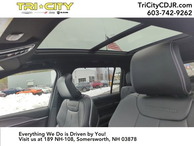 New 2025 Jeep Grand Cherokee L Overland w/ Luxury Tech Group IV image 15