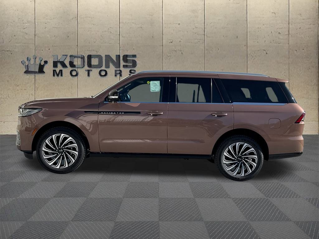 New 2025 Lincoln Navigator Black Label video 2