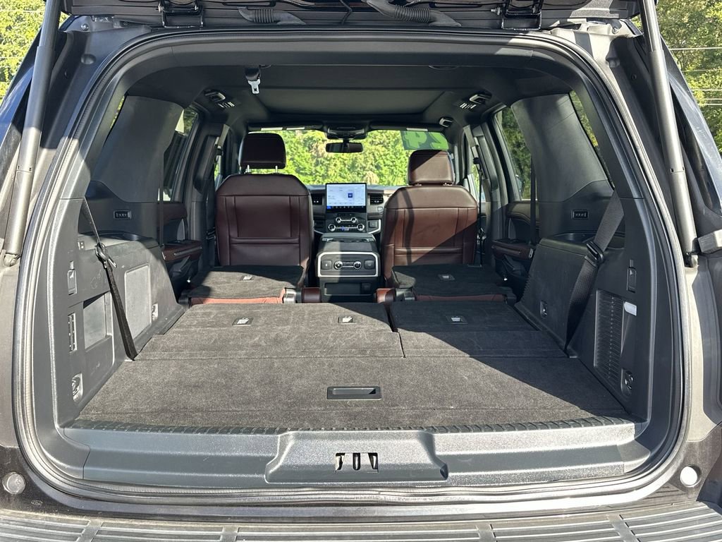 Used 2024 Ford Expedition Limited image 33