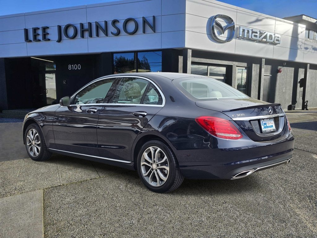 Used 2016 Mercedes-Benz C 300 4MATIC Sedan image 3