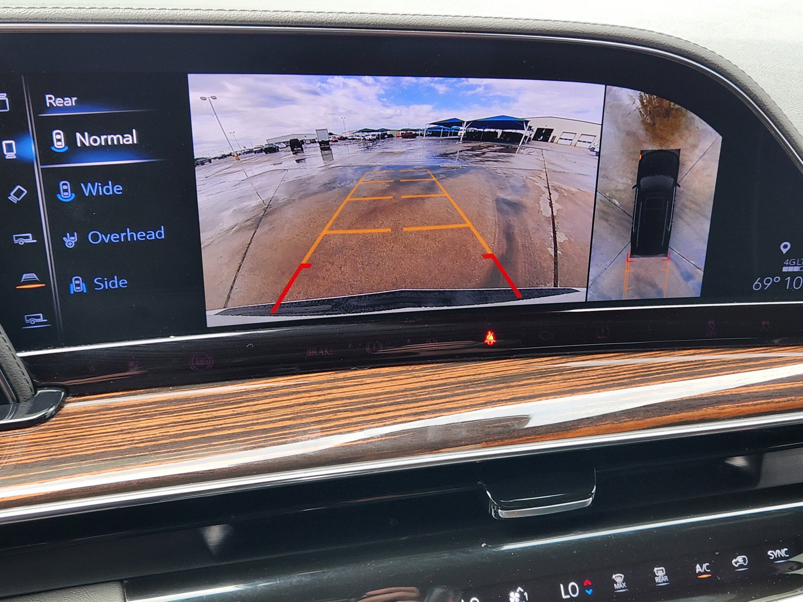 Certified 2023 Cadillac Escalade Premium Luxury w/ Performance Package AWD/4WD image 8