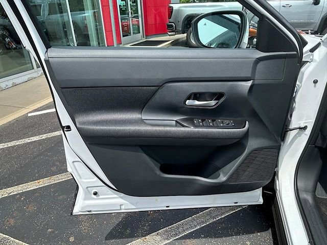 New 2025 Nissan Kicks SV w/ SV Premium Package image 15