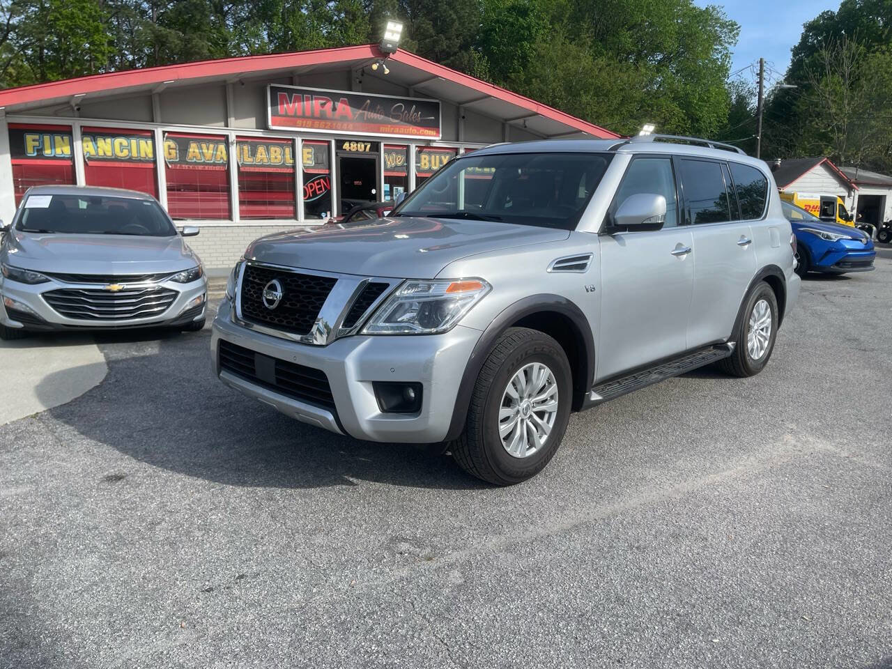 Used 2018 Nissan Armada SV w/ Driver Package RWD image 2