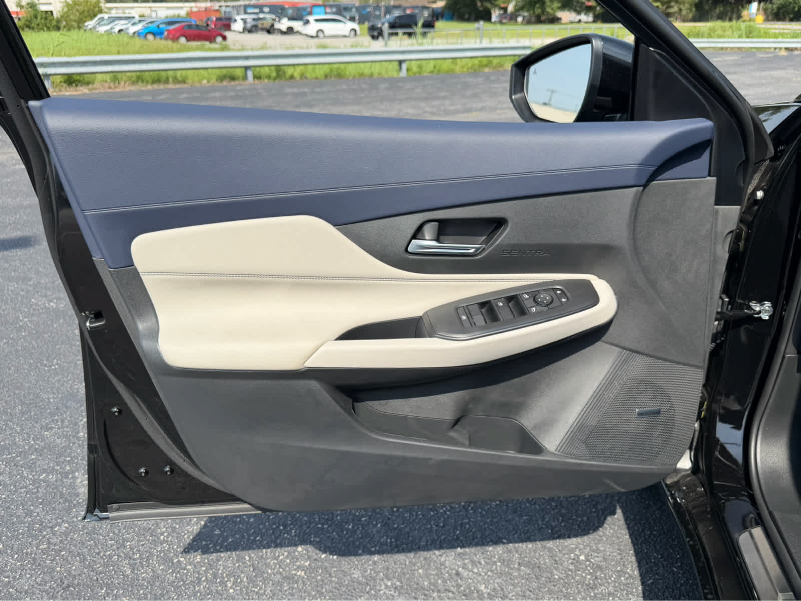New 2027 Nissan Sentra SL w/ Floor Mat Package FWD image 20