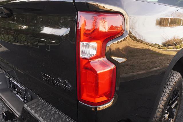 Used 2024 Chevrolet Silverado 1500 High Country w/ Midnight Edition image 36
