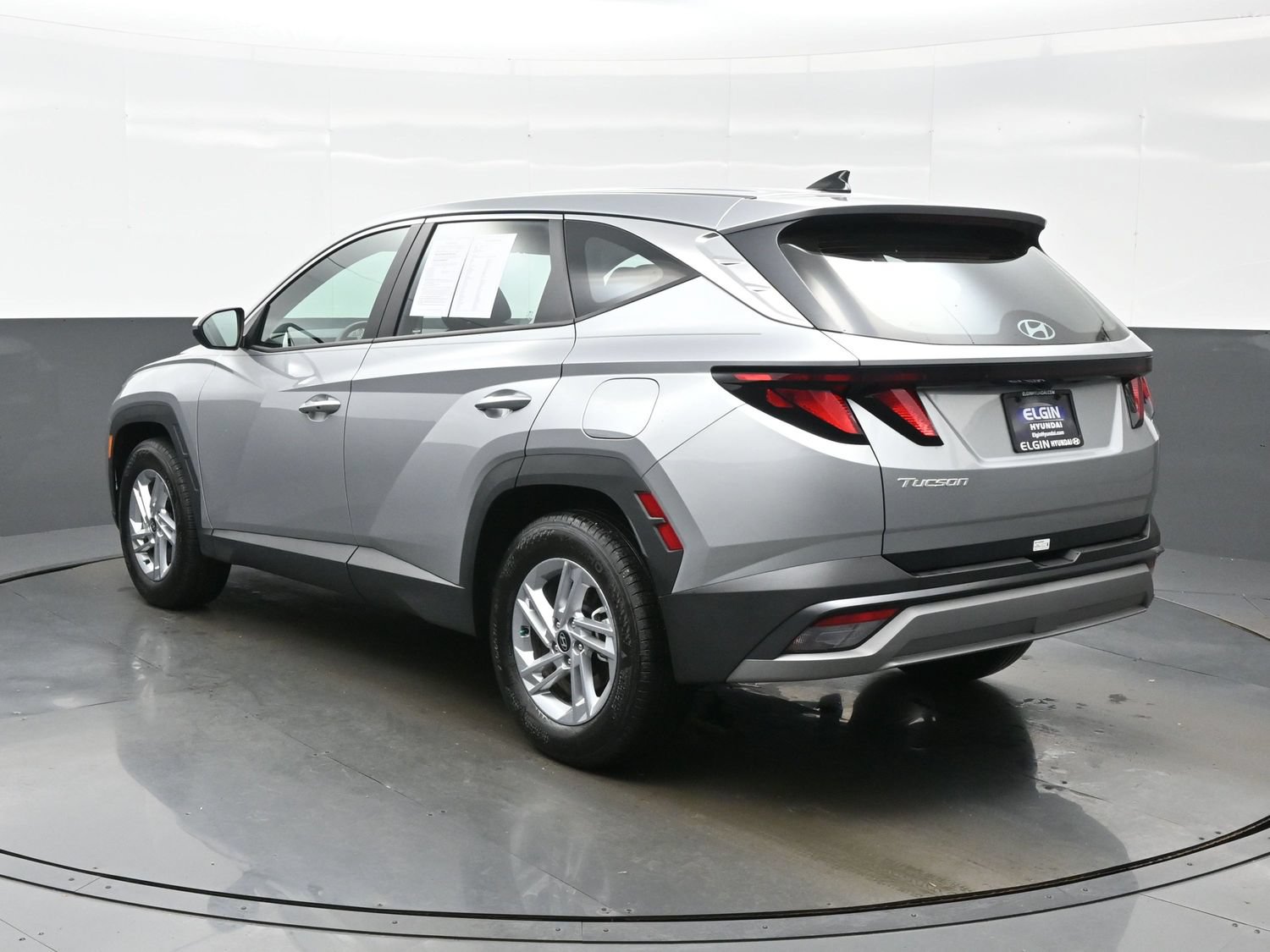 Used 2026 Hyundai Tucson SE FWD image 4