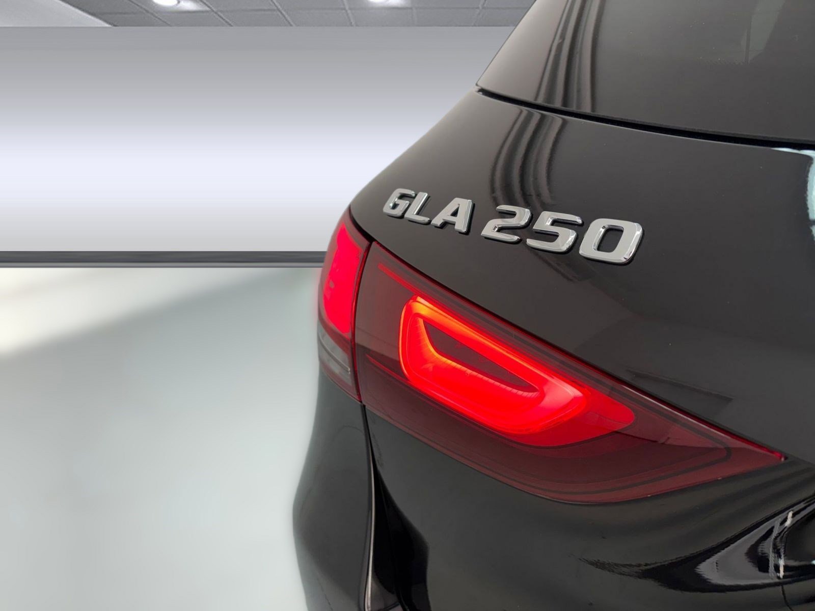 Certified 2023 Mercedes-Benz GLA 250 image 11