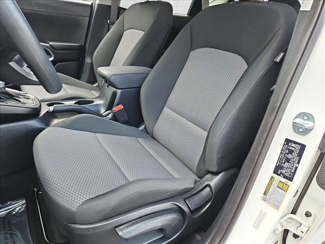 Used 2025 Kia Soul LX FWD image 15
