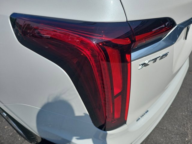 Used 2025 Cadillac XT6 Premium Luxury w/ LPO, Floor Liner Package image 37