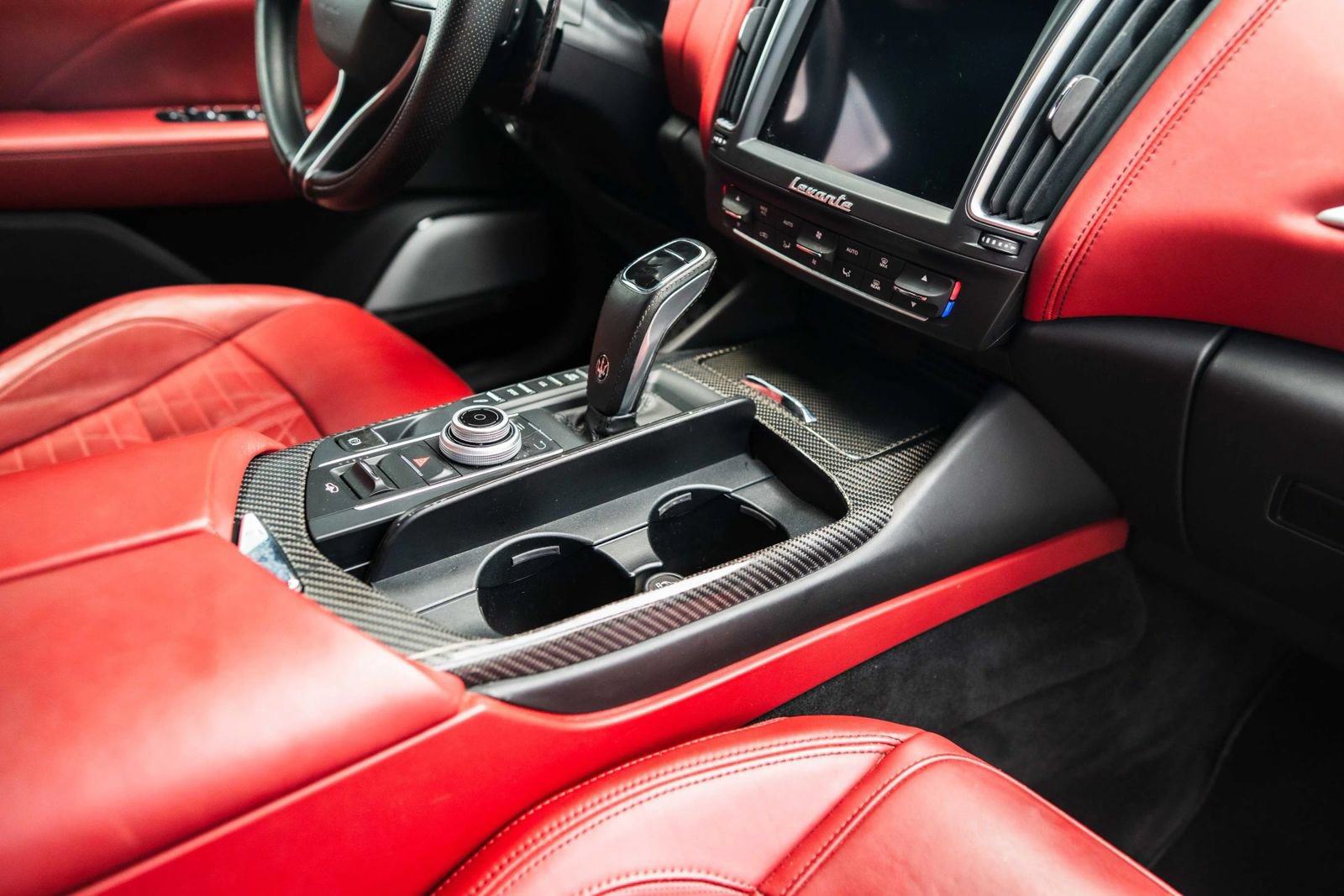 Used 2019 Maserati Levante Trofeo AWD/4WD image 16