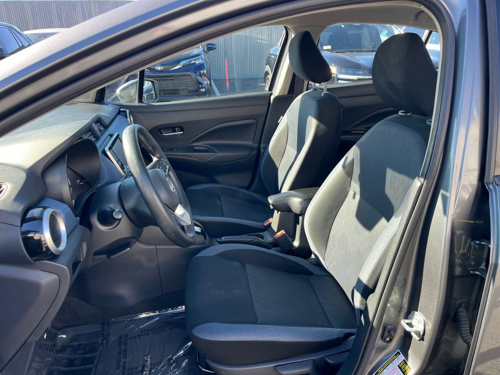 Used 2025 Nissan Versa SV FWD image 34