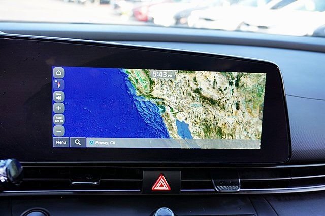 Used 2025 Hyundai Elantra SEL FWD image 25