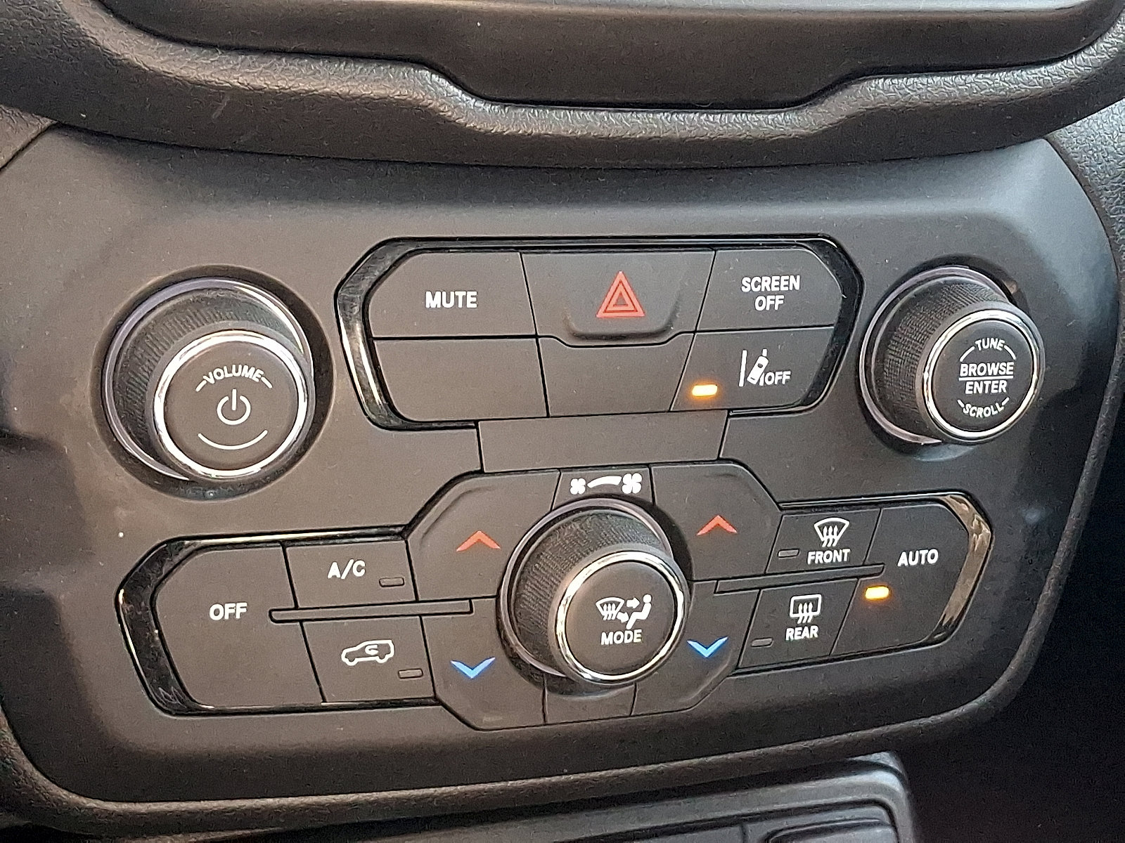 Certified 2022 Jeep Renegade Limited AWD/4WD image 15