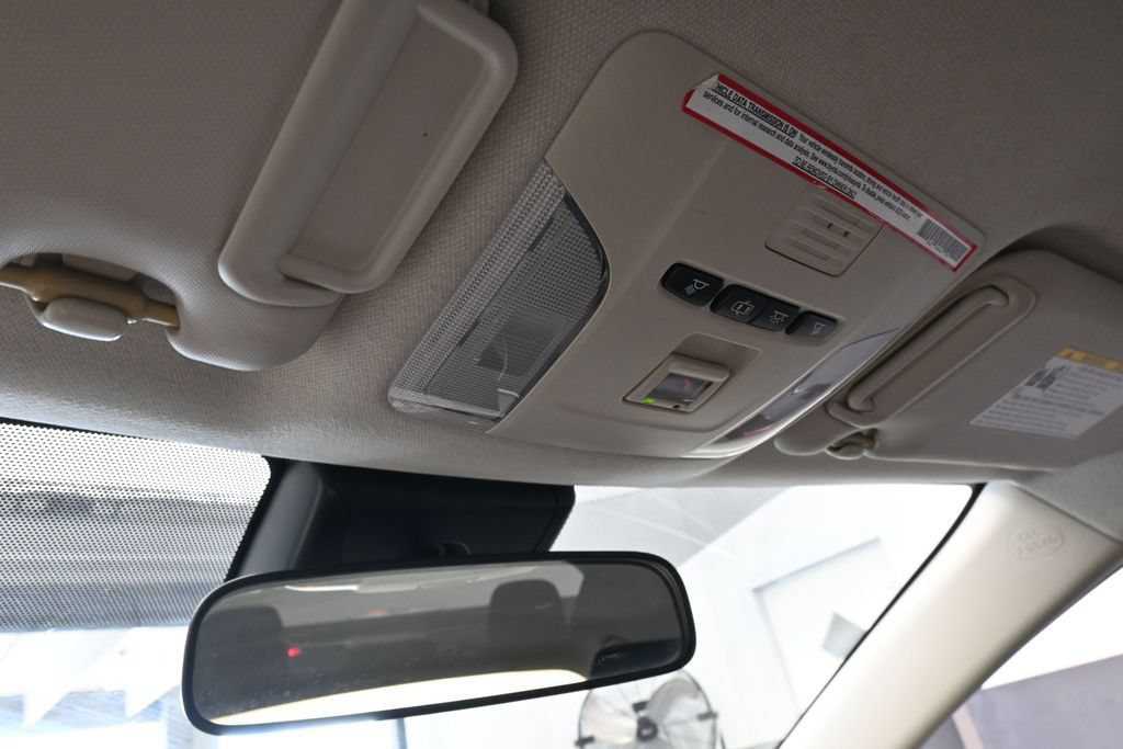 Used 2022 Toyota Corolla LE FWD image 22