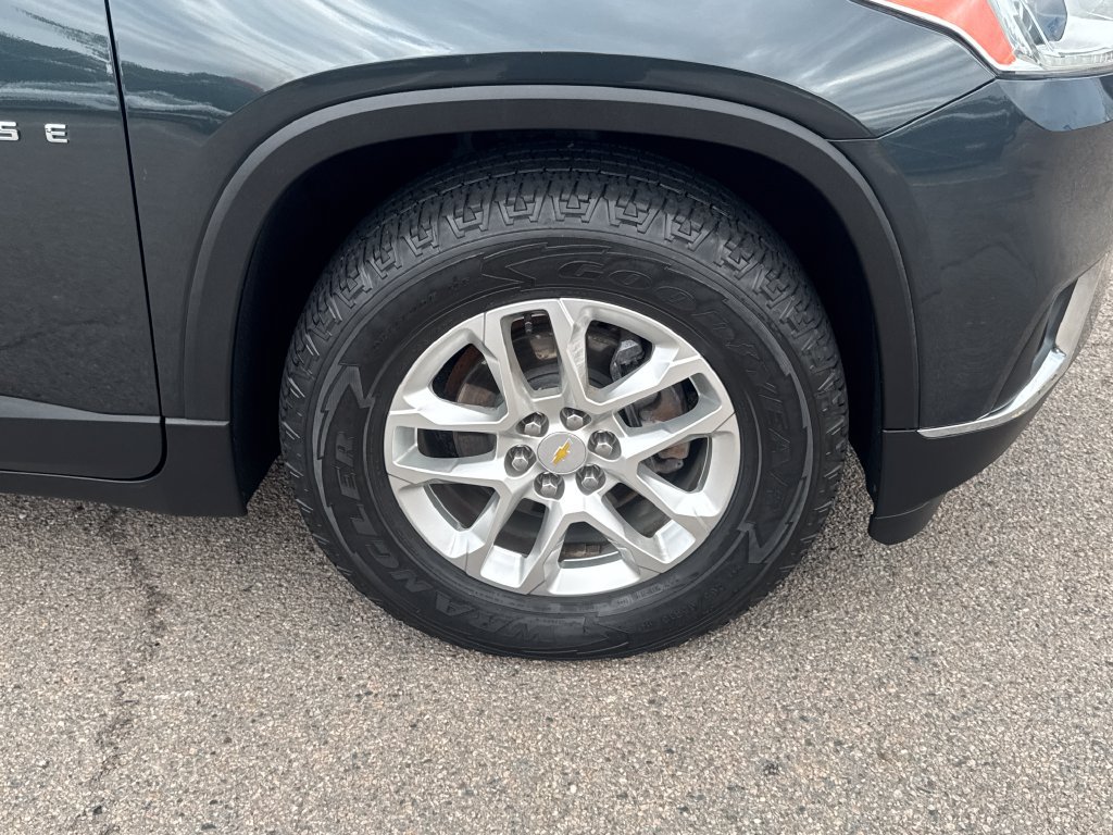 Used 2020 Chevrolet Traverse LT AWD/4WD image 44