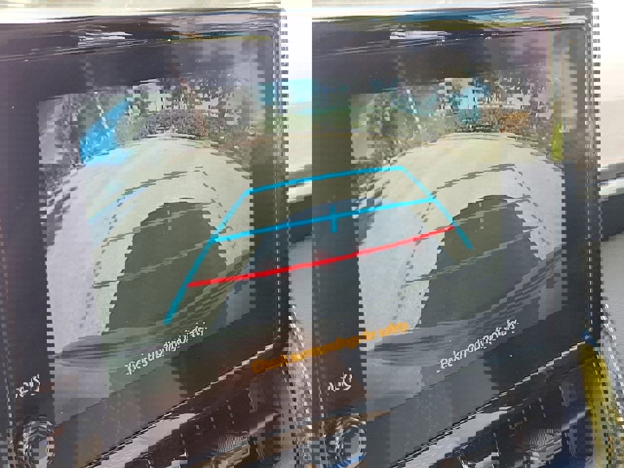 Used 2025 Toyota Corolla LE image 25