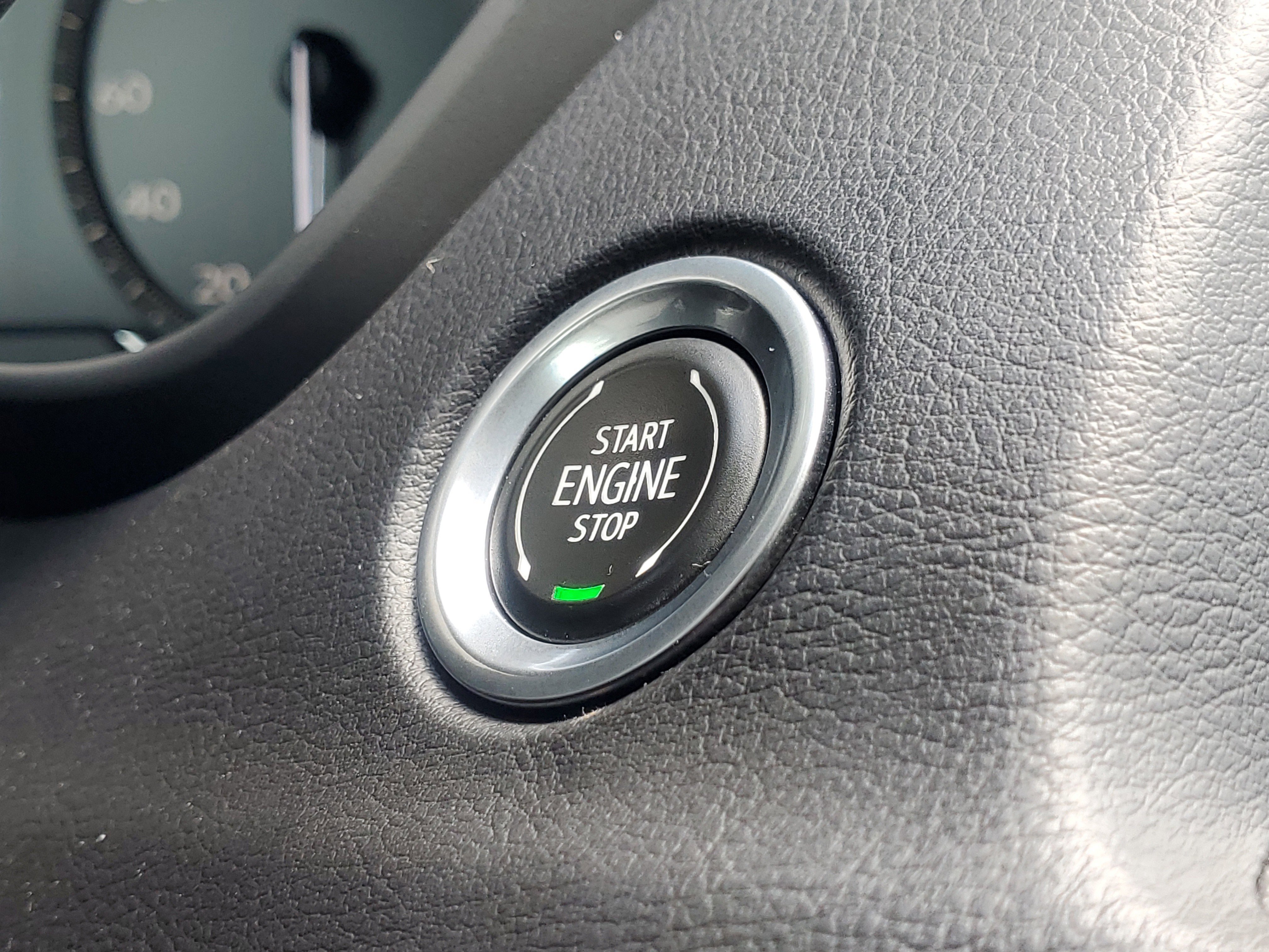 Used 2023 Cadillac XT4 Luxury FWD image 34