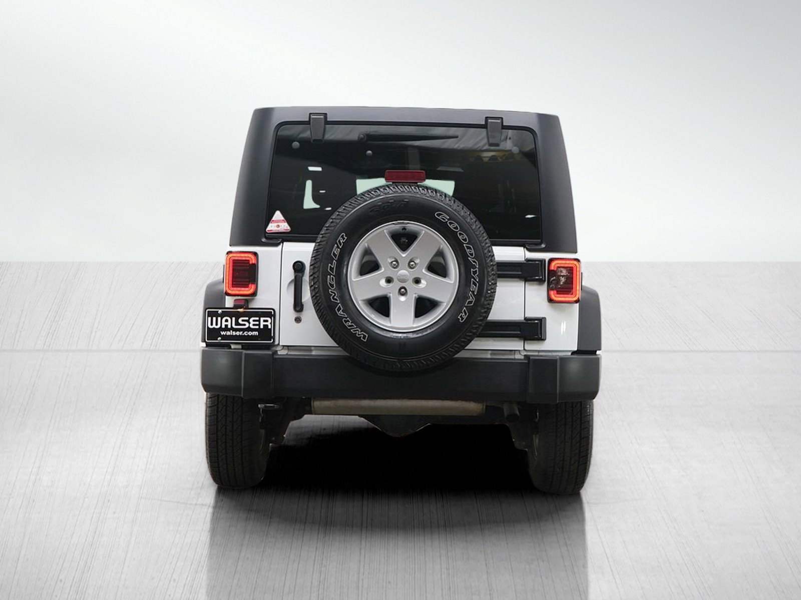 Used 2018 Jeep Wrangler Unlimited Sport S AWD/4WD image 4