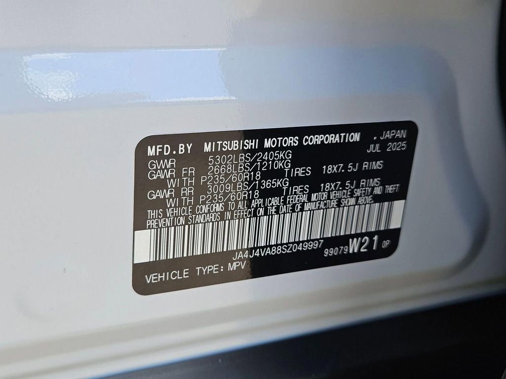 New 2025 Mitsubishi Outlander AWD image 35