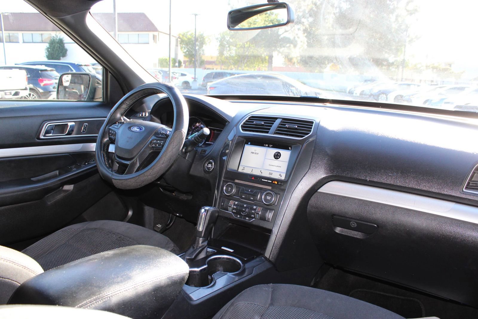 Used 2017 Ford Explorer XLT w/ Equipment Group 201A image 30