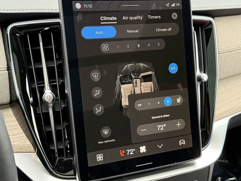 New 2026 Volvo XC90 B6 Plus image 21