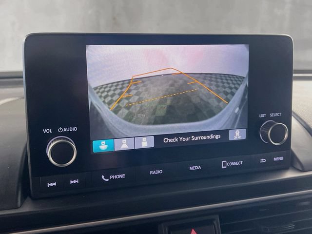 Used 2025 Honda Pilot Sport image 22